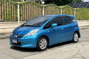 HONDA JAZZ 1.3 HYBRID ปี 2013 AUTO สภาพนางฟ้า