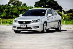 2013 Honda ACCORD 2.0 รถเก๋ง 4 ประตู 