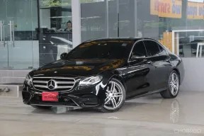 Mercedes-Benz E-Class 2.0 E220d AMG ปี 2017 รถบ้านแท้ๆ ใช้น้อยเข้าศูนย์ตลอด สวยเดิมทั้งคัน ฟรีดาวน์