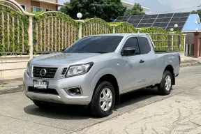 NISSAN NP300 NAVARA KING CAB 2.5 S ปี 2017 เกียร์MANUAL 6 Speed สภาพนางฟ้า