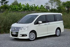 HONDA STEP WAGON SPADA 2.0 JP ปี 2012 รถครอบครัว 7 ที่นั่ง ไปกันได้ทั้งครอบครัว ประตูสไลด์ไฟฟ้า