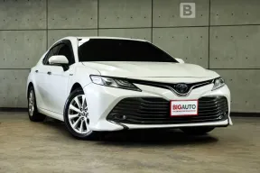 2021 Toyota CAMRY 2.5 Hybrid Premium Sedan AT ไมล์แท้ 3 หมื่น รับประกัน 5 ปี 150,000KM B2808
