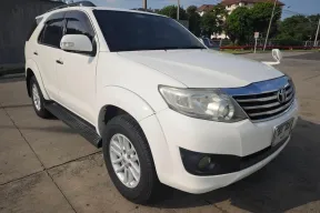 Toyota Fortuner 2.7 V ปี 2014 รถมือสองสภาพดี ราคาถูก