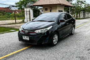 Toyota Yaris Ativ 1.2 E ปี 2018 ผ่อนเริ่มต้น 6,*** บาท