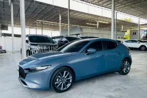 MAZDA3 2.0 S SPORT ปี 2020 รถสวย มือแรกออกห้าง สภาพพร้อมใช้ ไมล์น้อย 7 หมื่น รับประกันตัวถังสวย