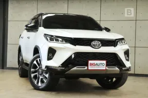 2022 Toyota FORTUNER 2.4 Legender 4WD AT ไมล์เเท้ รุ่นTOPสุด มือแรกจากป้ายแดง B5372 