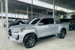 TOYOTA REVO 2.4 MID 4WD ปี 2024 รถสวย มือแรกออกห้าง ไมล์น้อย TOP ขับ4 รับประกันตัวถังสวย