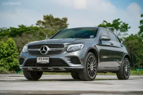 Benz GLC250d Coupe 4MATIC ปี 2017  SUV สไตล์คูเป้ เบาะแดง พร้อมใช้งาน