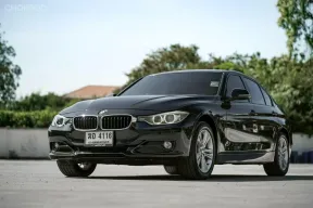 BMW 320d Sport F30 ปี 2013  สปอร์ต เบาะแดง เครื่องดีเซลขับสนุก ประหยัดน้ำมัน