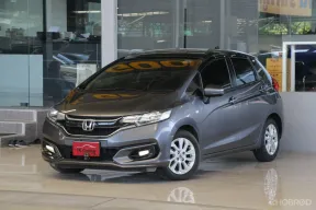 Honda Jazz 1.5 i-VTEC ปี2019 ไมล์แท้6x,xxx โล ไม่เคยติดแก๊ส รถบ้านแท้ๆ สวยเดิมทั้งคัน ออกรถ0บาท