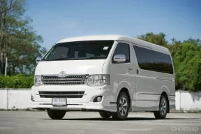 Toyota Ventury 2.7V ปี 2013  คันเดียวครบจบ รถตู้ครอบครัว 11 ที่นั่ง