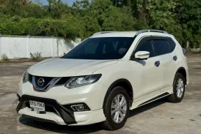 Nissan X-Trail 2.0 V 4wd A/T ปี 2016 สีขาว 
