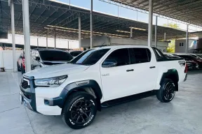 TOYOTA REVO 2.4 ROCCO 2022 รถสวย มือแรกออกห้าง พร้อมใช้ ไมล์น้อย TOP รับประกันตัวถังสวย