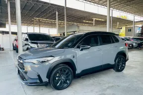 TOYOTA CROSS 1.8 HYBRID 60th ปี 2022 รถสวย มือแรก ไมล์แท้ พิเศษ 1 คันต่อ 1 โชว์รูม รับประกันตัวถัง