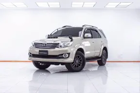 1E720 TOYOTA FORTUNER 2.5 V AT 2014