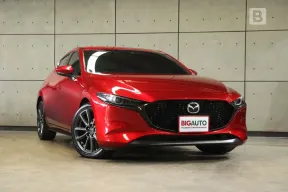 2022 Mazda 3 2.0 SP Sports Hatchback AT ไมล์แท้ มือแรกจากป้ายแดง พร้อมสีแดง Soul Red Crystal B1402