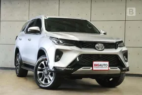 2022 Toyota FORTUNER 2.4 Leader V 4WD SUV AT ไมล์แท้ 7 หมื่น รับประกัน 5 ปี 150,000 KM B5029