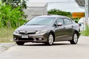 HONDA Civic FB 1.8 E 5A/T ปี 2012 จด 2013
