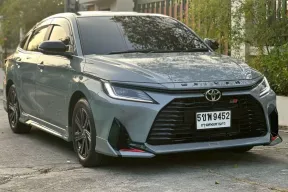 2025 Toyota Yaris Ativ  Premium NIGHTSHADE 