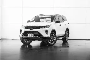 2022 TT Fortuner 2.4 Legender Blacktop 4WD A/T