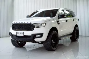 FORD EVEREST 3.2 TITANIUM PLUS 4WD ปี 2017 สีขาว โฉม ปี 15-22