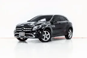 3B520 MERCEDES-BENZ GLA-CLASS GLA200 W156 AT 2020