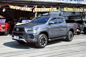 TOYOTA  HILUX  REVO 2.4 DOUBLE CAB HIGH ปี 2022