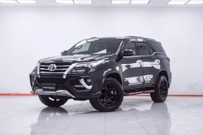 1F157 TOYOTA FORTUNER 2.4 V 2WD AT 2017