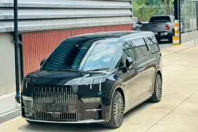 ป้ายแดง รถมือเดียว ไมล์แท้ 3x,xxx ZEEKR 009 Flagship 6-Seaters Dual Motors AWD 2024 แท้ จด 2025 