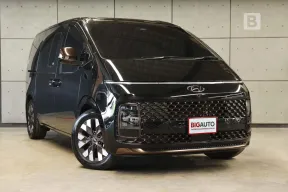 2023 Hyundai Staria 2.2 Premium with sunroof Van AT ไมล์แท้ รับประกันตัวรถ 5 ปี 150,000 KM B7779