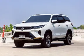 Toyota Fortuner 2.4 Leader 2023 รถ SUV มือสองสภาพดี