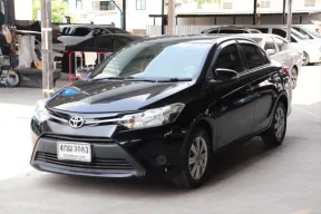 2015 Toyota VIOS 1.5 E รถเก๋ง 4 ประตู 