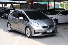 2012 Honda JAZZ 1.5 JP รถเก๋ง 5 ประตู 