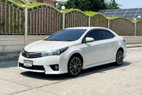 TOYOTA COROLLA ALTIS 1.8 S Esport ปี 2015 Auto สภาพนางฟ้า