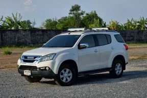 ISUZU MU-X 2.5 VGS DVD ปี 2015 รถอเนกประสงค์ 7 ที่นั่ง ภายในกว้าง นั่งสบาย ดูแลง่าย