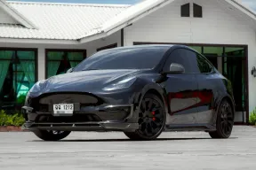TESLA Model Y Long Range AWD 2023 ขายด่วน มือสอง สภาพดี