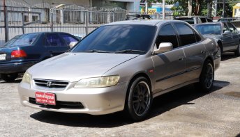 1998 Honda ACCORD 3.0 V6 รถเก๋ง 4 ประตู 