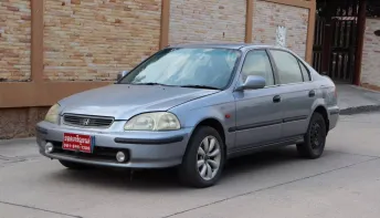 1997 Honda CIVIC 1.6 VTi รถเก๋ง 4 ประตู 