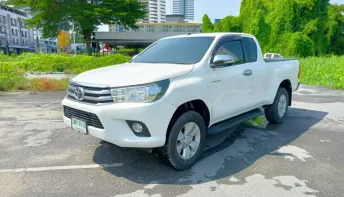 Toyota Revo Smart Cab 2.7 E Prerunner เกียร์ธรรมดา ปี 2015/2016 ผ่อนเริ่มต้น 6,xxx บาท