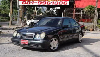 1996 Mercedes-Benz 230E 2.3 Classic รถเก๋ง 4 ประตู 