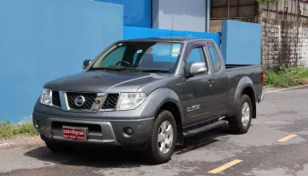 2013 Nissan Navara 2.5 Calibre LE รถกระบะ ผ่อน 5500/6ปี
