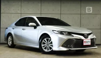 2019 Toyota Camry 2.0 G Sedan AT ไมล์แท้ วิ่งเฉลี่ยต่อปีน้อยมาก รถมือเเรกจากป้ายเเดง P6412