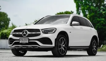 Benz GLC300e 4Matic AMG Dynamic ปี 2020 รถมือเดียวป้ายแดง เท่านั้น เซอร์วิสศูนย์ตลอด