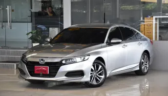 Honda ACCORD 1.5 TURBO EL ปี 2019 ใช้น้อยเข้าศูนย์ตลอด รถบ้านแท้ๆ สวยเดิมทั้งคันรับประกัน ออกรถ0บาท