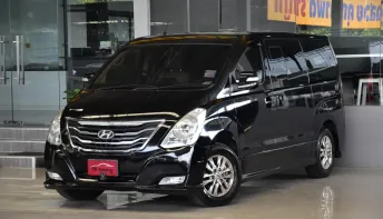 Hyundai H-1 2.5 Deluxe ปี 2015 รถบ้านแท้ๆ ใช้น้อยมากเข้าศูนย์ตลอด สวยเดิมทั้งคัน ยางสวย ออกรถ0บาท