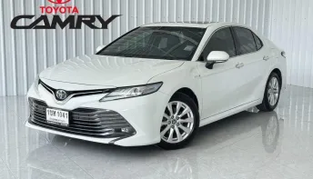 Toyota CAMRY 2.5 HEV Premium Luxury รถเก๋ง 4 ประตู ฟรีดาวน์ได้
