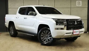 2025 Mitsubishi Triton 2.4 DOUBLE CAB Plus Ultra MT ไมล์เเท้ 696 KM Warranty 5ปี 100,000KM B8063