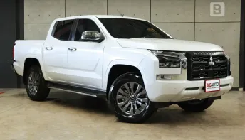 2025 Mitsubishi Triton 2.4 DOUBLE CAB Plus Ultra MT ไมล์เเท้ 526 KM Warranty 5ปี 100,000KM B8035