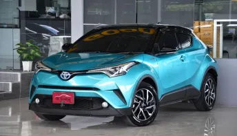 Toyota C-HR 1.8 HEV Mid ปี2018 รถบ้านมือเดียว ไมล์แท้5*,***โล เข้าศูนย์ตลอด สวยเดิมทั้งคัน ออกรถ0บาท