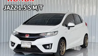เกียร์ธรรมดา Honda JAZZ 1.5S i-VTEC รถเก๋ง 5 ประตู รถสภาพดี มีประกัน